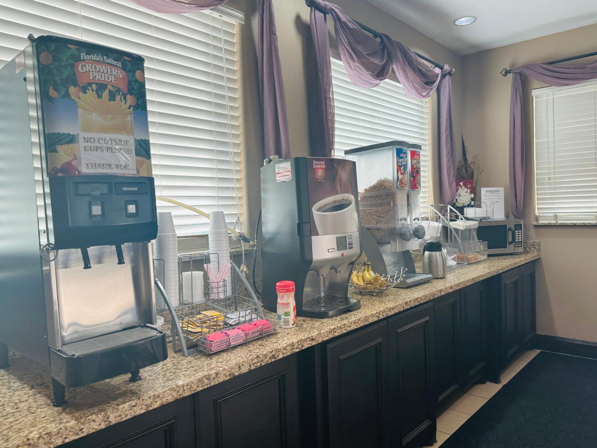 Executive Inn & Suites Floresville ภายนอก รูปภาพ
