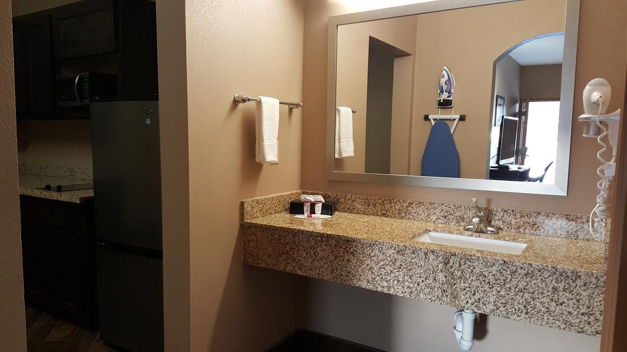 Executive Inn & Suites Floresville ภายนอก รูปภาพ